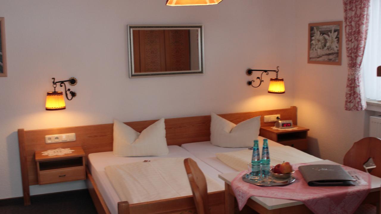 Hotel Haus Florian Grainau Esterno foto